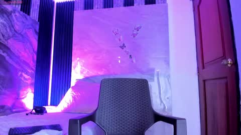 agatha_pleasure online show from 04/18/26, 11:58