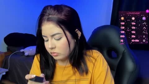 Snapshot of agatha_riccie chatting on 02/04/25, 07:29 Cat online show from 02/04/25, 07:29
