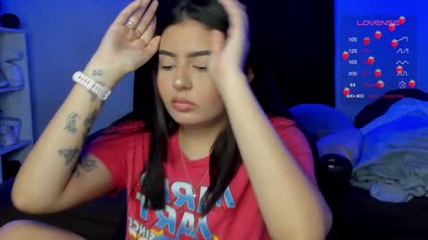 Cat online show from 10/24/25, 03:14