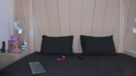 Agatha Steel online show from 11/11/25, 08:20