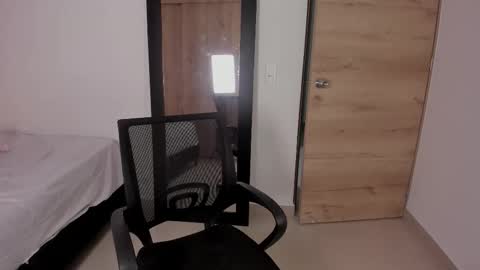 Snapshot of agatha_vixen chatting on 12/16/25, 11:10 Agatha vixen online show from 12/16/25, 11:10