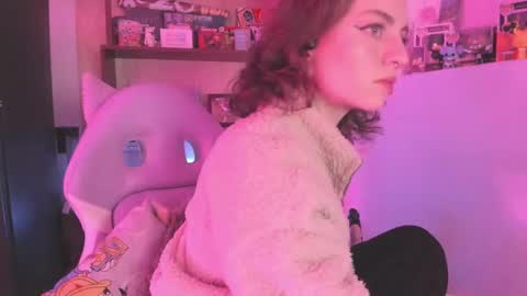 Camila     2 online show from 12/07/24, 04:20