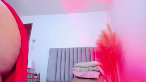 Agathaa white online show from 12/17/24, 02:44