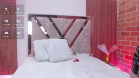 Agathaa white online show from 11/29/25, 11:13