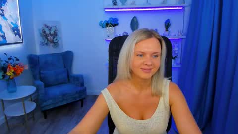 Snapshot of agathaklouin chatting on 11/08/25, 07:45 Agatha online show from 11/08/25, 07:45