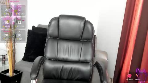 Agatha  online show from 02/19/25, 02:55