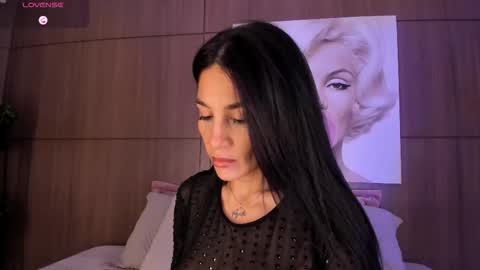 Snapshot of agattaduque chatting on 11/03/25, 12:46 online show from 11/03/25, 12:46