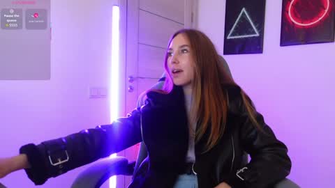 Agelina Lilly Laura online show from 09/25/25, 02:43