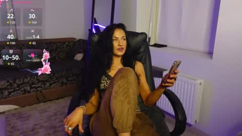 Agelina Lilly Laura online show from 03/08/26, 08:34