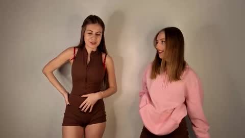 Monica and Bella online show from 12/22/25, 05:37