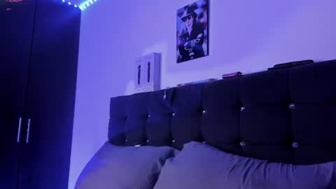 Maggie   online show from 06/25/26, 05:12