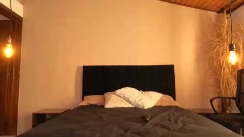 Aghata Moon online show from 06/11/26, 12:58