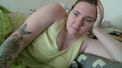 Snapshot of aglaya_fame chatting on 12/20/24, 07:44 Aglaya Fame online show from 12/20/24, 07:44