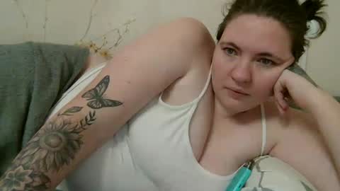 Snapshot of aglaya_fame chatting on 12/23/24, 09:18 Aglaya Fame online show from 12/23/24, 09:18