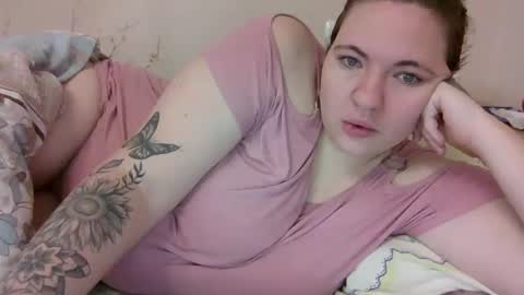 Snapshot of aglaya_fame chatting on 12/30/24, 07:37 Aglaya Fame online show from 12/30/24, 07:37