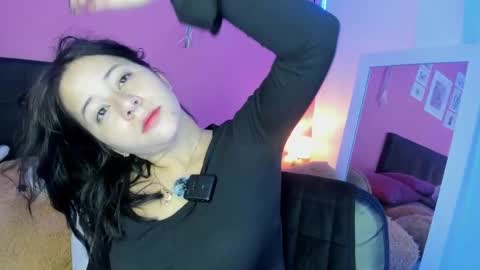 Snapshot of agnes_21 chatting on 09/15/25, 12:27  ines  online show from 09/15/25, 12:27