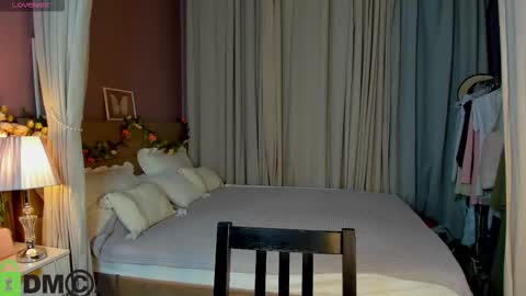 Snapshot of agnes_wells chatting on 11/02/25, 09:22 agnes wells online show from 11/02/25, 09:22