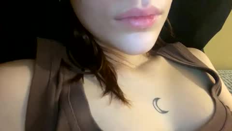 Snapshot of agnes_your chatting on 10/04/25, 07:34 Agnes online show from 10/04/25, 07:34