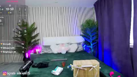 agnesalexis online show from 07/25/26, 10:13