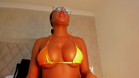 Agnes Bailey online show from 02/07/25, 01:15