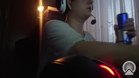 Snapshot of agnesmax chatting on 12/10/24, 06:01 Agn online show from 12/10/24, 06:01