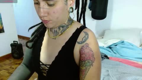 Snapshot of agness_6 chatting on 10/05/25, 12:47 Agness online show from 10/05/25, 12:47