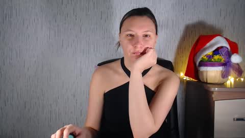 Snapshot of agnete_ chatting on 12/23/25, 04:43 encyclopedia of naughty online show from 12/23/25, 04:43