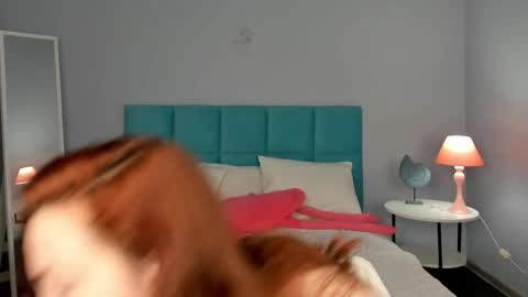 Snapshot of agnia_white chatting on 11/23/25, 10:48 Agnia White online show from 11/23/25, 10:48