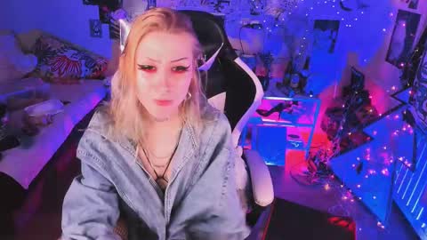Evexxxx EX KKKRARE  online show from 02/22/25, 06:41