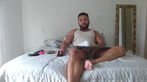 Snapshot of agustinsr chatting on 10/28/25, 04:09 agustinsr online show from 10/28/25, 04:09