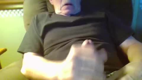 Snapshot of aguynrkfrd chatting on 01/03/25, 10:52 aguynrkfrd online show from 01/03/25, 10:52