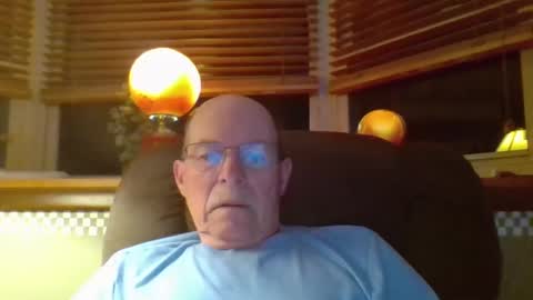 Snapshot of aguynrkfrd chatting on 10/12/25, 09:30 aguynrkfrd online show from 10/12/25, 09:30