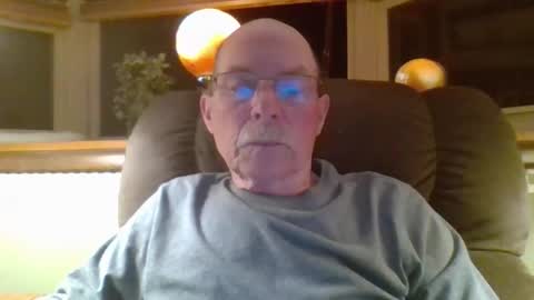 aguynrkfrd online show from 05/07/26, 09:25