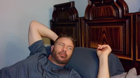 Snapshot of ahardman10 chatting on 03/15/26, 12:33 Blue Eyed Handsome Man online show from 03/15/26, 12:33