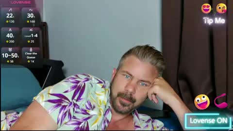 Snapshot of ahardman10 chatting on 05/13/26, 02:47 Blue Eyed Handsome Man online show from 05/13/26, 02:47