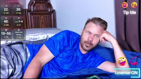 Snapshot of ahardman10 chatting on 05/26/26, 01:23 Blue Eyed Handsome Man online show from 05/26/26, 01:23