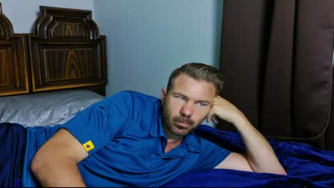 Snapshot of ahardman10 chatting on 06/08/26, 02:50 Blue Eyed Handsome Man online show from 06/08/26, 02:50