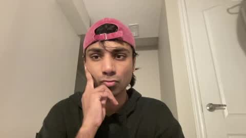 Snapshot of ahmedkhan632131 chatting on 04/16/26, 08:26 Dylan online show from 04/16/26, 08:26