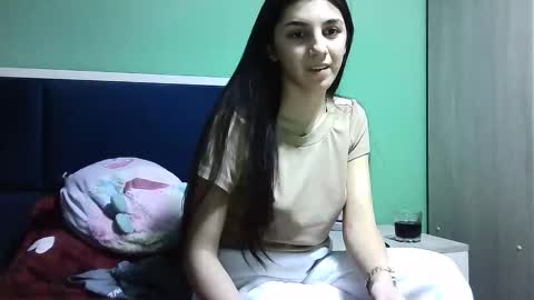 Selena online show from 12/24/24, 03:47