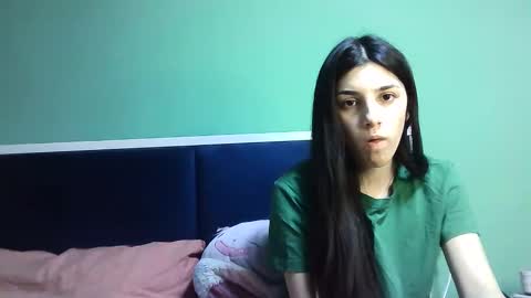 Selena online show from 01/01/25, 05:55