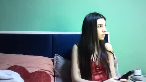 Selena online show from 01/03/25, 03:44