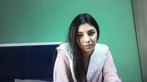 Selena online show from 01/06/25, 08:57