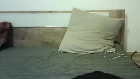 Selena online show from 11/11/25, 07:25