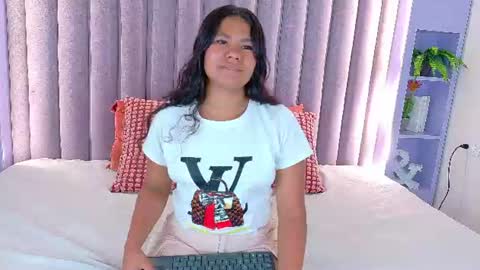 AHSLY online show from 07/16/26, 07:42