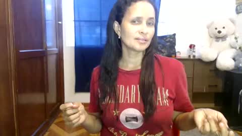 aida_sotos online show from 01/17/25, 10:23