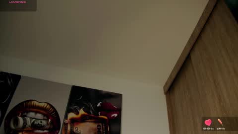 Snapshot of aidaadams chatting on 09/15/25, 09:09 Aida  online show from 09/15/25, 09:09