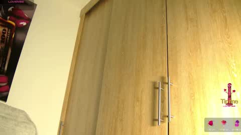 Snapshot of aidaadams chatting on 10/06/25, 11:07 Aida  online show from 10/06/25, 11:07