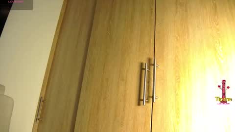 Snapshot of aidaadams chatting on 10/08/25, 10:57 Aida  online show from 10/08/25, 10:57