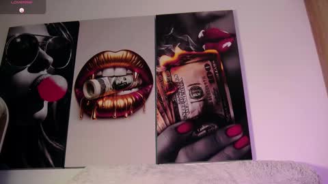 Snapshot of aidaadams chatting on 10/15/25, 11:43 Aida  online show from 10/15/25, 11:43