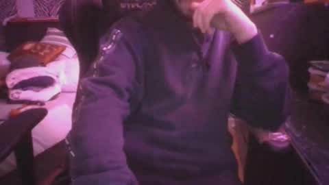 Snapshot of aiden_ball07 chatting on 10/05/25, 06:17 aiden_ball07 online show from 10/05/25, 06:17